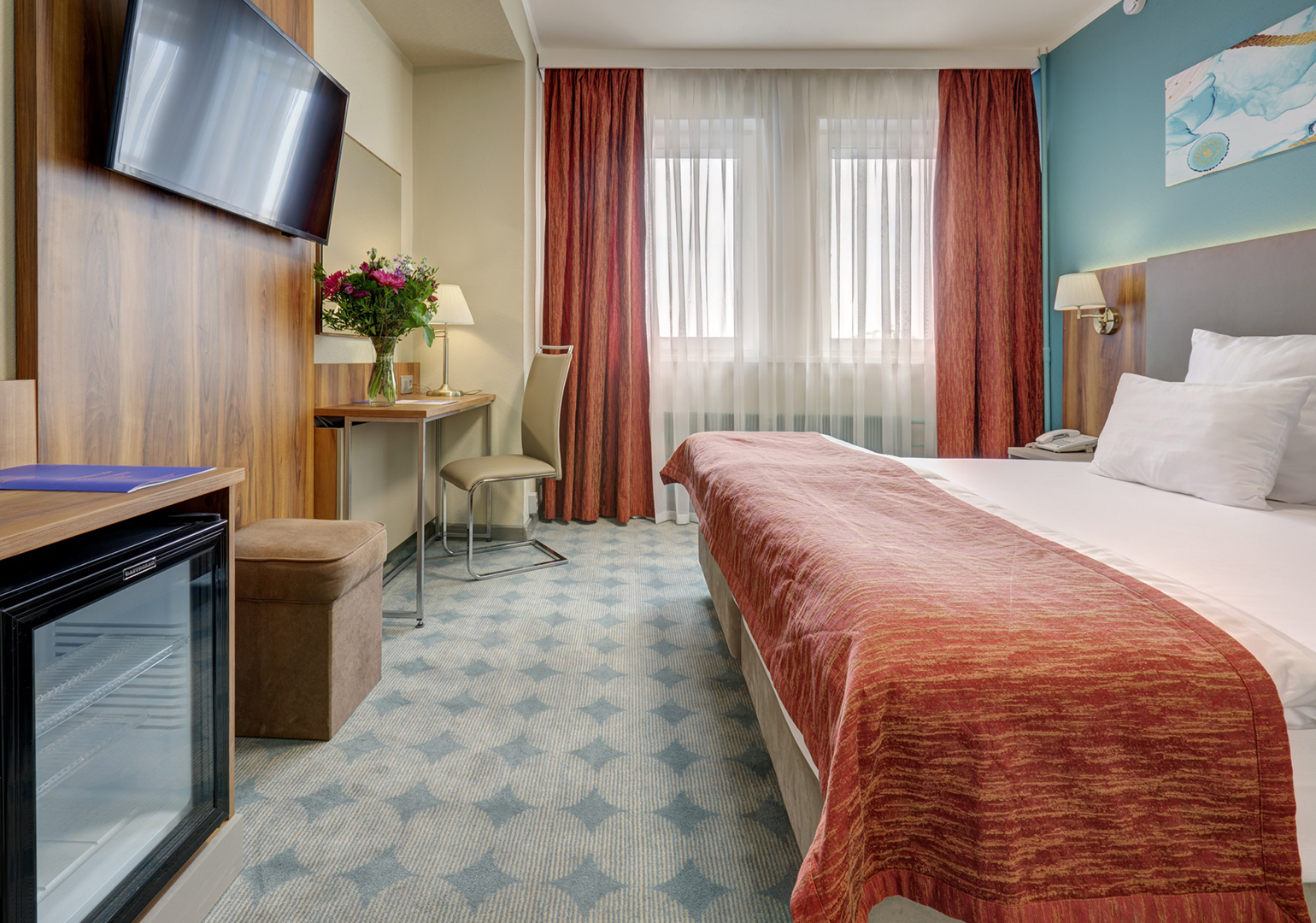 Гостиница «Парк Тауэр» 4*